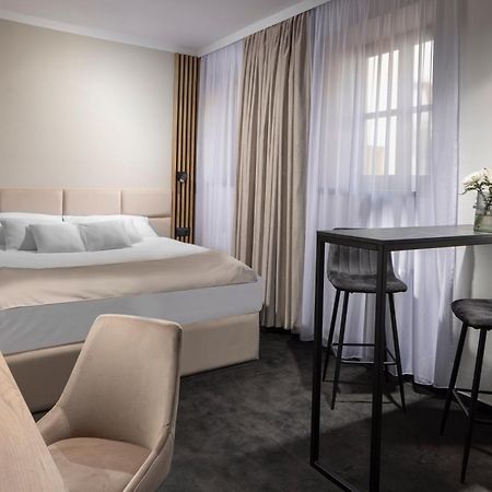 Hotel Savorsky Jihlava Ngoại thất bức ảnh
